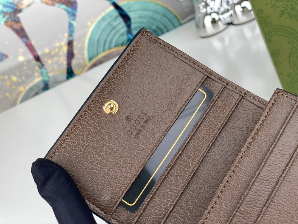 Gucci GG Marmont Jumbo GG Compact Wallet - Picture 7 of 9